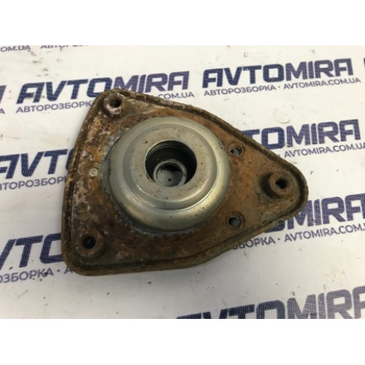 Опора переднього амортизатора Peugeot 308 2013-2021 9800479780